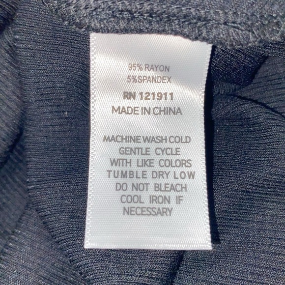 Revolve LNA Brighton Top in Black Size 3X Plus Cold Shoulder V Neck Ruched - Picture 12 of 13